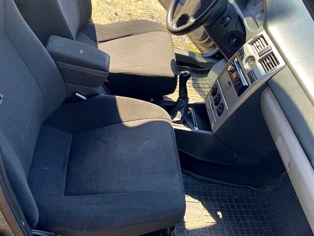 Серый ВАЗ Priora, объемом двигателя 1.6 л и пробегом 220 тыс. км за 2200 $, фото 2 на Automoto.ua