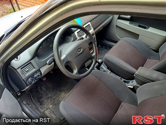 Серый ВАЗ Priora, объемом двигателя 1.6 л и пробегом 102 тыс. км за 3300 $, фото 4 на Automoto.ua