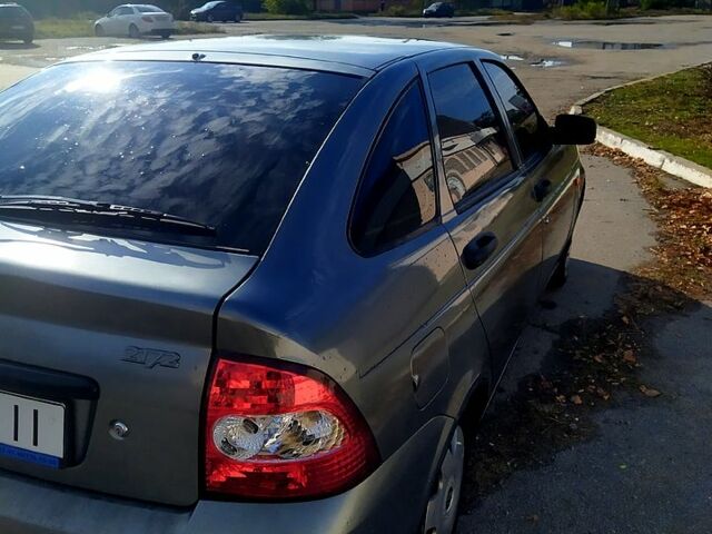 Серый ВАЗ Priora, объемом двигателя 1.6 л и пробегом 150 тыс. км за 2700 $, фото 5 на Automoto.ua