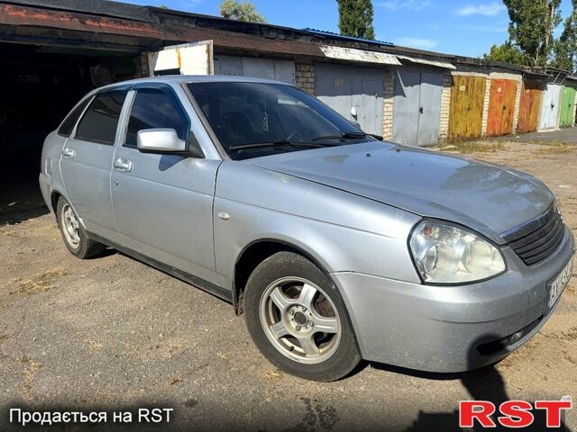Серый ВАЗ Priora, объемом двигателя 1.6 л и пробегом 140 тыс. км за 2100 $, фото 1 на Automoto.ua