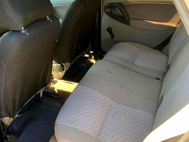 Серый ВАЗ Priora, объемом двигателя 1.6 л и пробегом 130 тыс. км за 1900 $, фото 12 на Automoto.ua