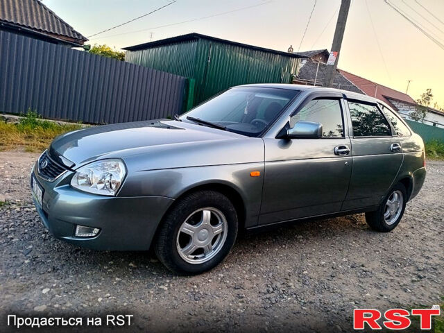 Сірий ВАЗ Priora, об'ємом двигуна 1.6 л та пробігом 192 тис. км за 2350 $, фото 4 на Automoto.ua