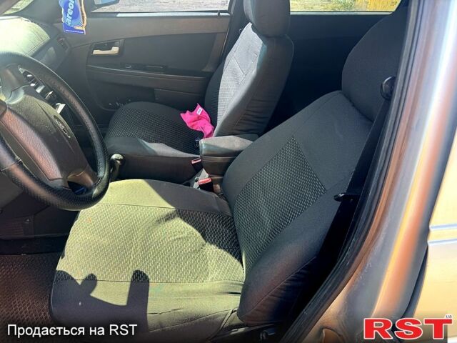 Серый ВАЗ Priora, объемом двигателя 1.6 л и пробегом 140 тыс. км за 2100 $, фото 4 на Automoto.ua