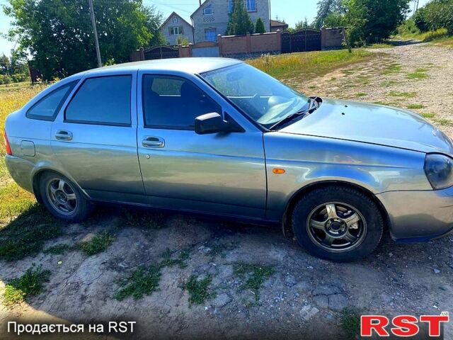 Серый ВАЗ Priora, объемом двигателя 1.6 л и пробегом 220 тыс. км за 2200 $, фото 1 на Automoto.ua