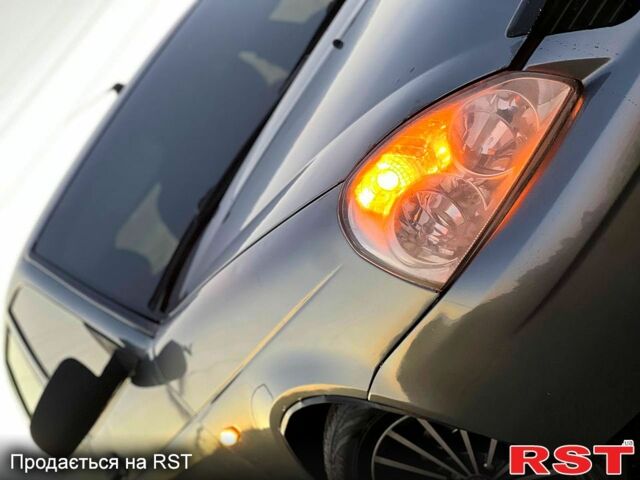 Серый ВАЗ Priora, объемом двигателя 1.6 л и пробегом 200 тыс. км за 2750 $, фото 2 на Automoto.ua