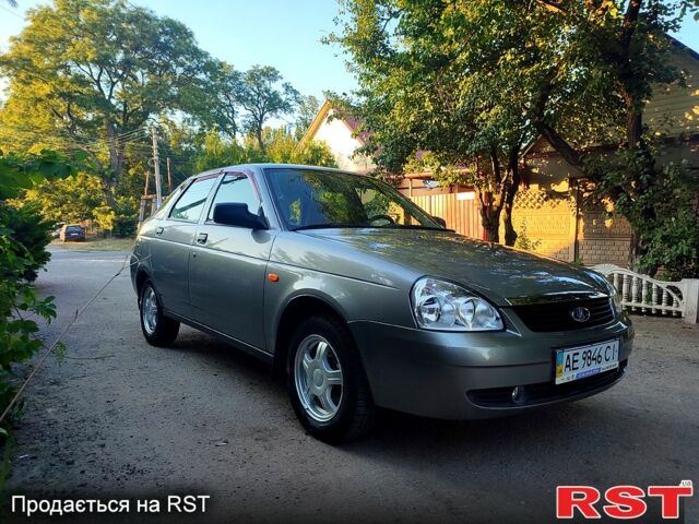 Сірий ВАЗ Priora, об'ємом двигуна 1.6 л та пробігом 47 тис. км за 3600 $, фото 1 на Automoto.ua