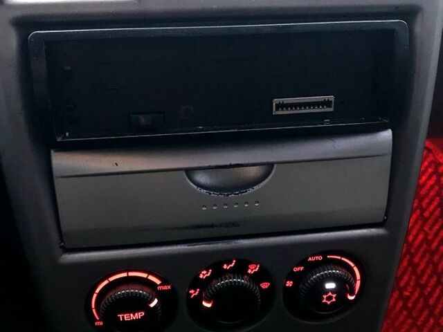 Серый ВАЗ Priora, объемом двигателя 1.6 л и пробегом 150 тыс. км за 1555 $, фото 11 на Automoto.ua