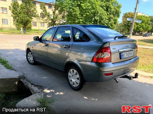 Сірий ВАЗ Priora, об'ємом двигуна 1.6 л та пробігом 150 тис. км за 2700 $, фото 2 на Automoto.ua