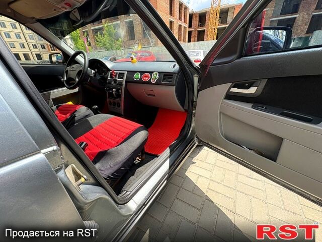 Сірий ВАЗ Priora, об'ємом двигуна 1.6 л та пробігом 0 тис. км за 1500 $, фото 7 на Automoto.ua