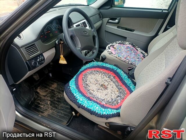 Серый ВАЗ Priora, объемом двигателя 1.6 л и пробегом 47 тыс. км за 4200 $, фото 5 на Automoto.ua