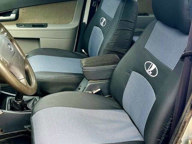 Сірий ВАЗ Priora, об'ємом двигуна 1.6 л та пробігом 265 тис. км за 2350 $, фото 6 на Automoto.ua