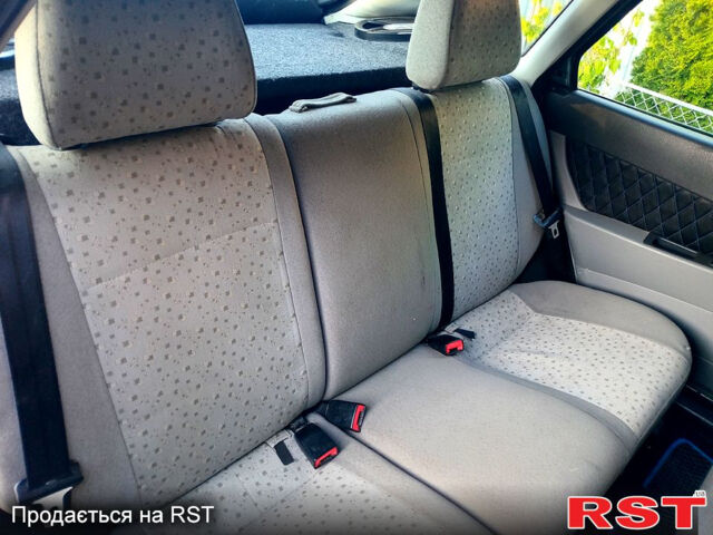 Сірий ВАЗ Priora, об'ємом двигуна 1.6 л та пробігом 192 тис. км за 2350 $, фото 10 на Automoto.ua