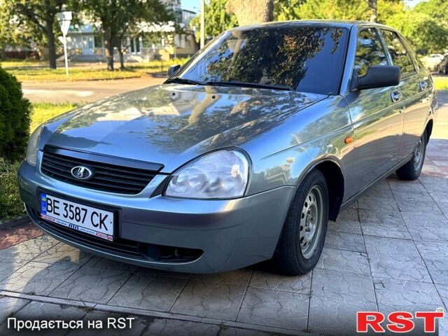 Серый ВАЗ Priora, объемом двигателя 1.6 л и пробегом 180 тыс. км за 2250 $, фото 1 на Automoto.ua