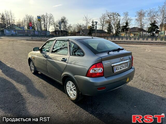 Серый ВАЗ Priora, объемом двигателя 1.6 л и пробегом 100 тыс. км за 2399 $, фото 3 на Automoto.ua