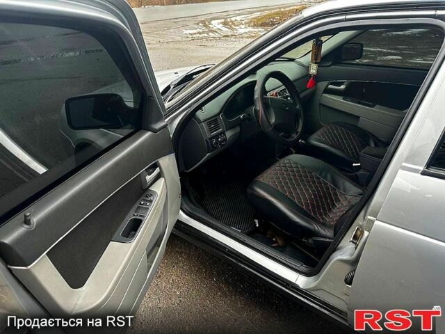 Серый ВАЗ Priora, объемом двигателя 1.6 л и пробегом 85 тыс. км за 4300 $, фото 8 на Automoto.ua