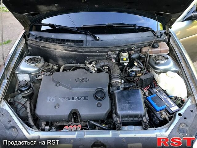 Серый ВАЗ Priora, объемом двигателя 1.6 л и пробегом 235 тыс. км за 3200 $, фото 10 на Automoto.ua