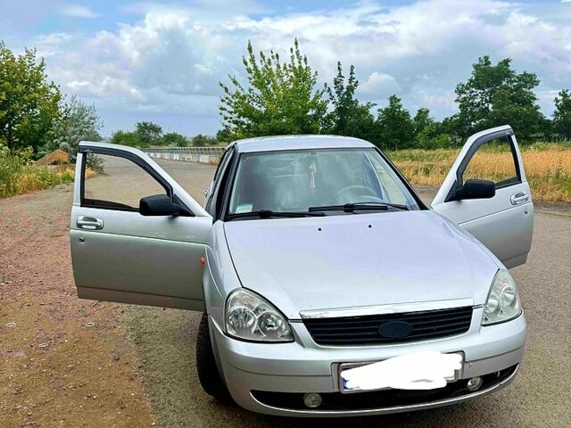 Серый ВАЗ Priora, объемом двигателя 1.6 л и пробегом 146 тыс. км за 3500 $, фото 5 на Automoto.ua