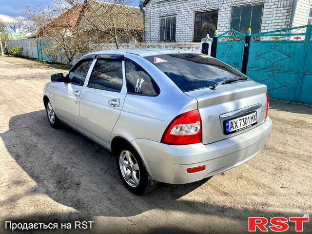 Серый ВАЗ Priora, объемом двигателя 1.6 л и пробегом 180 тыс. км за 2300 $, фото 3 на Automoto.ua