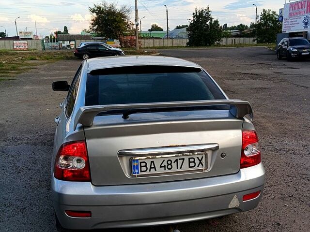 Серый ВАЗ Priora, объемом двигателя 1.6 л и пробегом 221 тыс. км за 2400 $, фото 5 на Automoto.ua