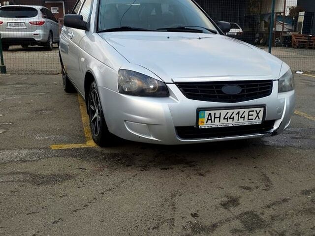 Сірий ВАЗ Priora, об'ємом двигуна 1.6 л та пробігом 124 тис. км за 3600 $, фото 1 на Automoto.ua