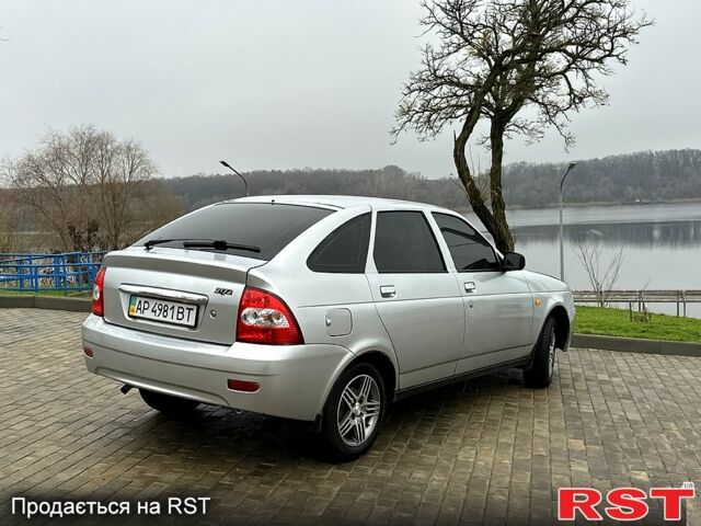 Сірий ВАЗ Priora, об'ємом двигуна 1.6 л та пробігом 190 тис. км за 2550 $, фото 5 на Automoto.ua