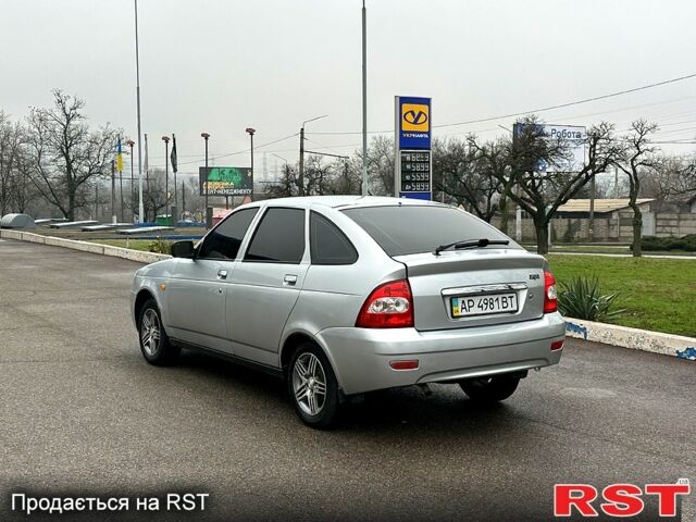 Сірий ВАЗ Priora, об'ємом двигуна 1.6 л та пробігом 190 тис. км за 2550 $, фото 2 на Automoto.ua