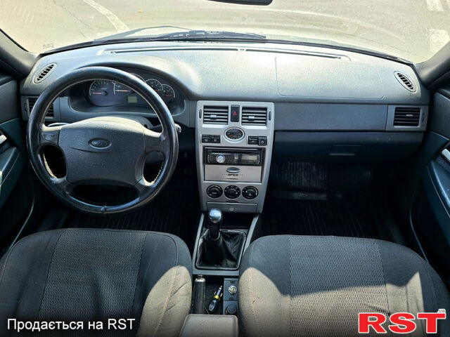 Серый ВАЗ Priora, объемом двигателя 1.6 л и пробегом 250 тыс. км за 1600 $, фото 9 на Automoto.ua