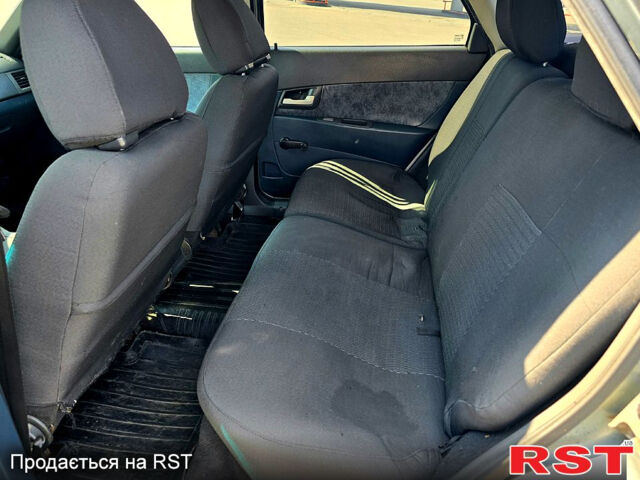 Серый ВАЗ Priora, объемом двигателя 1.6 л и пробегом 250 тыс. км за 1600 $, фото 7 на Automoto.ua