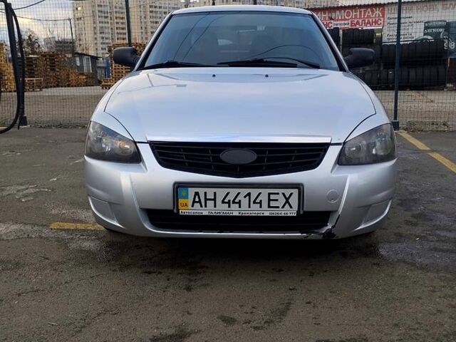 Сірий ВАЗ Priora, об'ємом двигуна 1.6 л та пробігом 124 тис. км за 3600 $, фото 2 на Automoto.ua