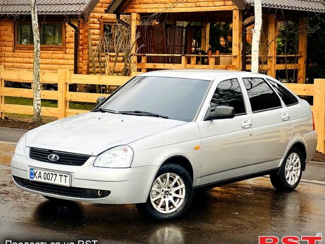 Сірий ВАЗ Priora, об'ємом двигуна 1.6 л та пробігом 120 тис. км за 2950 $, фото 4 на Automoto.ua