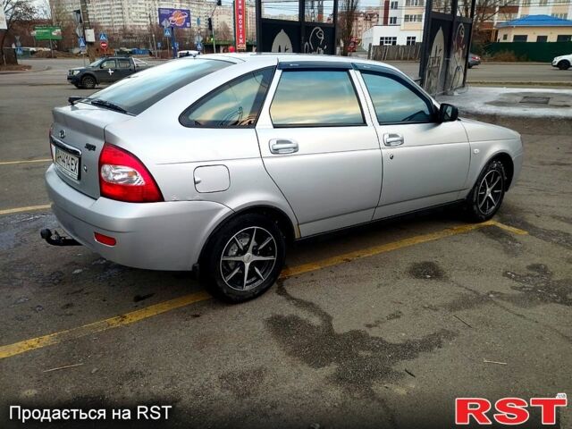 Сірий ВАЗ Priora, об'ємом двигуна 1.6 л та пробігом 124 тис. км за 3600 $, фото 4 на Automoto.ua