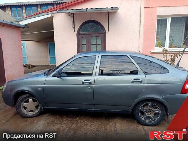 Серый ВАЗ Priora, объемом двигателя 16 л и пробегом 188 тыс. км за 2000 $, фото 2 на Automoto.ua