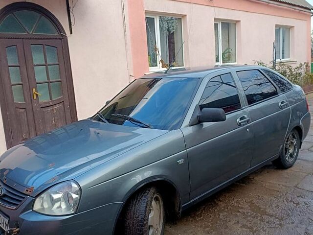 Серый ВАЗ Priora, объемом двигателя 16 л и пробегом 188 тыс. км за 2000 $, фото 3 на Automoto.ua