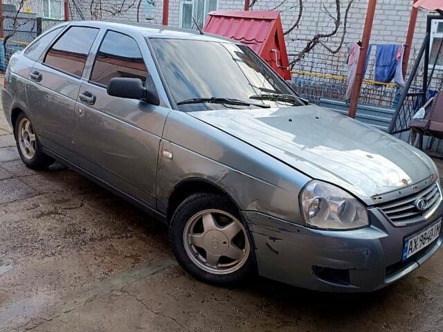 Серый ВАЗ Priora, объемом двигателя 1.6 л и пробегом 188 тыс. км за 1900 $, фото 1 на Automoto.ua