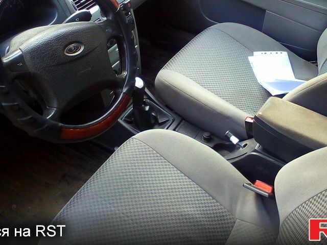 Серый ВАЗ Priora, объемом двигателя 1.6 л и пробегом 186 тыс. км за 1000 $, фото 6 на Automoto.ua