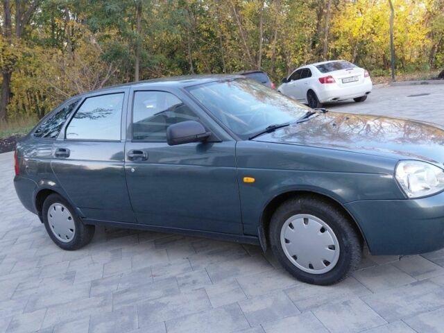 Серый ВАЗ Priora, объемом двигателя 1.6 л и пробегом 85 тыс. км за 3350 $, фото 3 на Automoto.ua