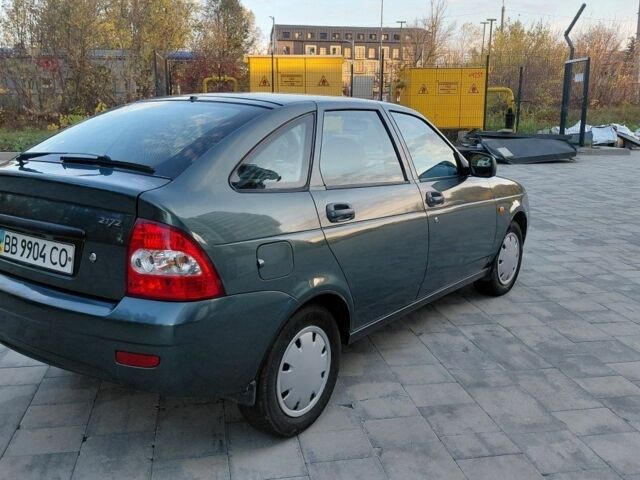 Серый ВАЗ Priora, объемом двигателя 1.6 л и пробегом 85 тыс. км за 3350 $, фото 4 на Automoto.ua