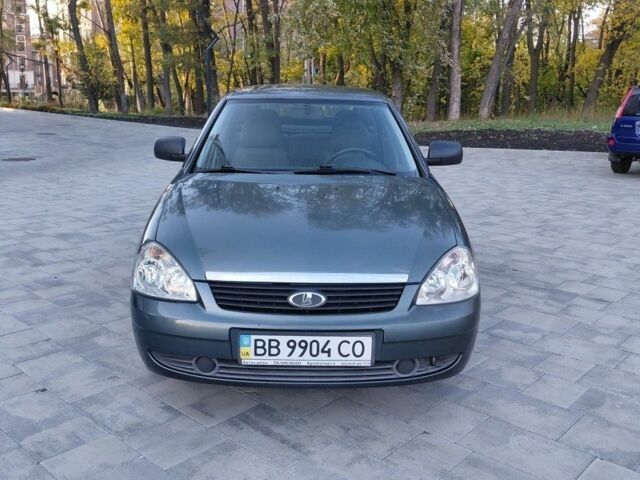 Серый ВАЗ Priora, объемом двигателя 1.6 л и пробегом 85 тыс. км за 3350 $, фото 1 на Automoto.ua