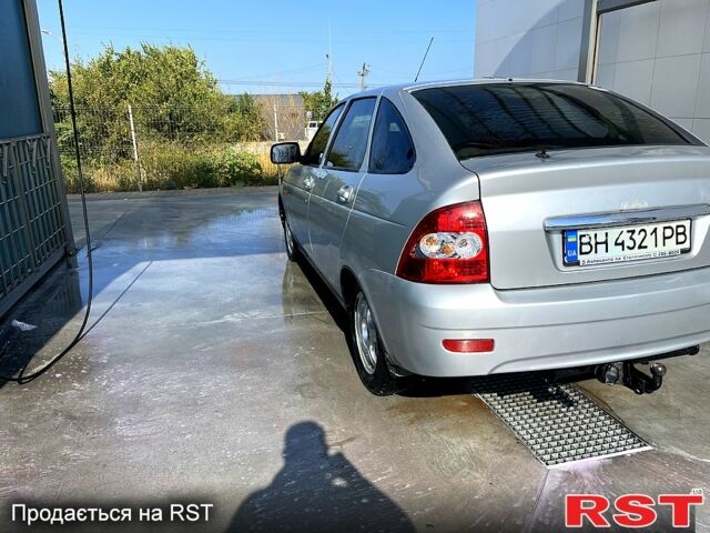 Серый ВАЗ Priora, объемом двигателя 1.6 л и пробегом 278 тыс. км за 2350 $, фото 4 на Automoto.ua