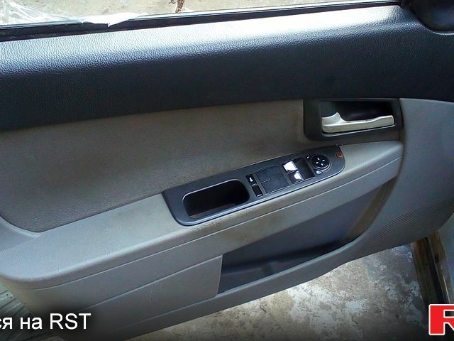 Серый ВАЗ Priora, объемом двигателя 1.6 л и пробегом 186 тыс. км за 1000 $, фото 7 на Automoto.ua