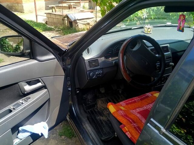 Серый ВАЗ Priora, объемом двигателя 1.6 л и пробегом 142 тыс. км за 4000 $, фото 4 на Automoto.ua