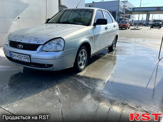 Серый ВАЗ Priora, объемом двигателя 1.6 л и пробегом 278 тыс. км за 2350 $, фото 1 на Automoto.ua