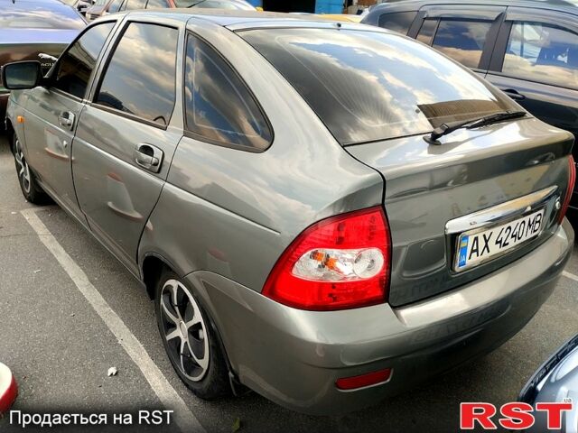 ВАЗ Priora 2013 в Киеве на Automoto.ua Серый ВАЗ Priora, объемом двигателя 1.6 л и пробегом 180 тыс. км за 3850 $, фото 2 на Automoto.ua