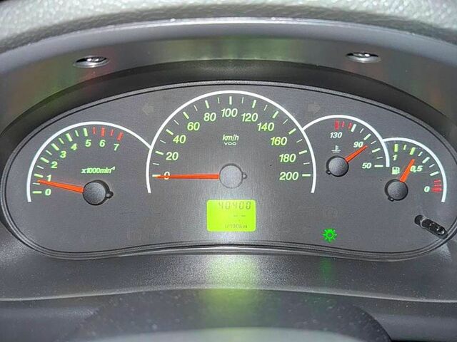 Серый ВАЗ Priora, объемом двигателя 1.6 л и пробегом 40 тыс. км за 4500 $, фото 6 на Automoto.ua