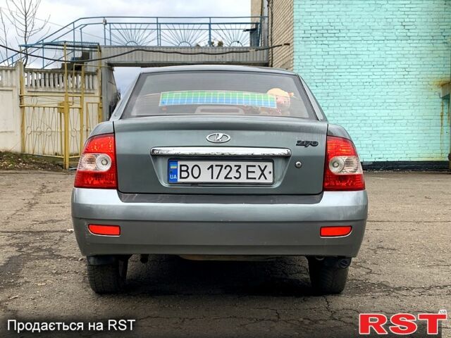 Серый ВАЗ Priora, объемом двигателя 1.6 л и пробегом 330 тыс. км за 1900 $, фото 4 на Automoto.ua