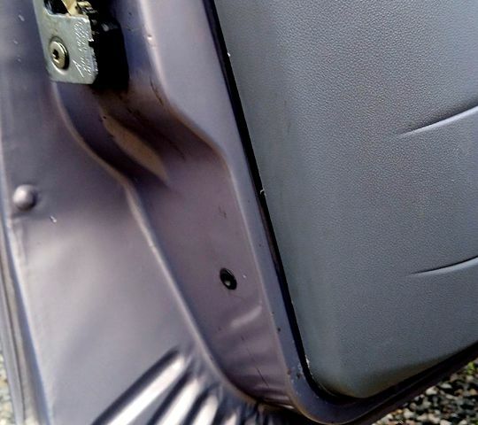 Серый ВАЗ Priora, объемом двигателя 1.6 л и пробегом 159 тыс. км за 3100 $, фото 9 на Automoto.ua