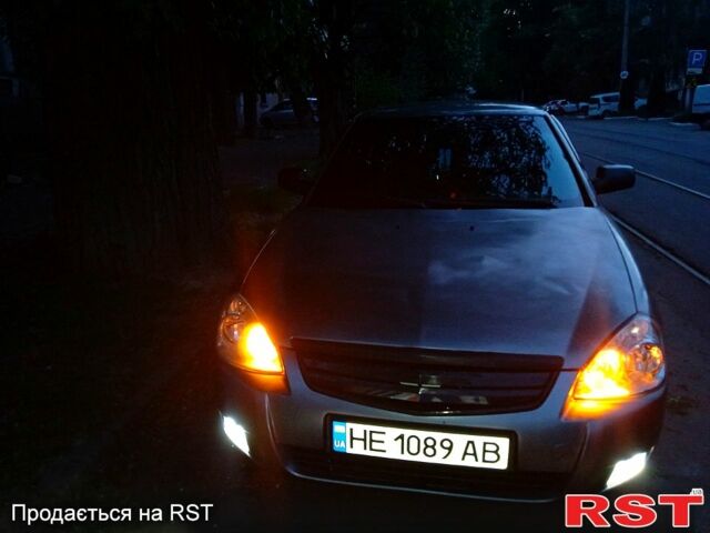 Серый ВАЗ Priora, объемом двигателя 1.6 л и пробегом 250 тыс. км за 3100 $, фото 9 на Automoto.ua