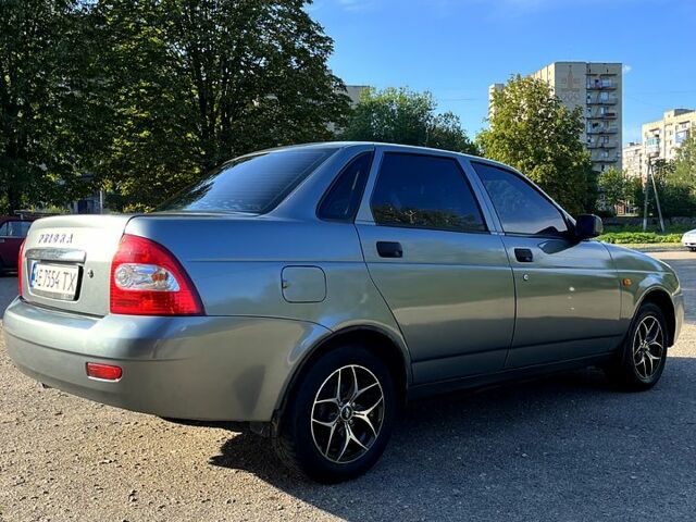 Серый ВАЗ Priora, объемом двигателя 1.6 л и пробегом 0 тыс. км за 1650 $, фото 2 на Automoto.ua