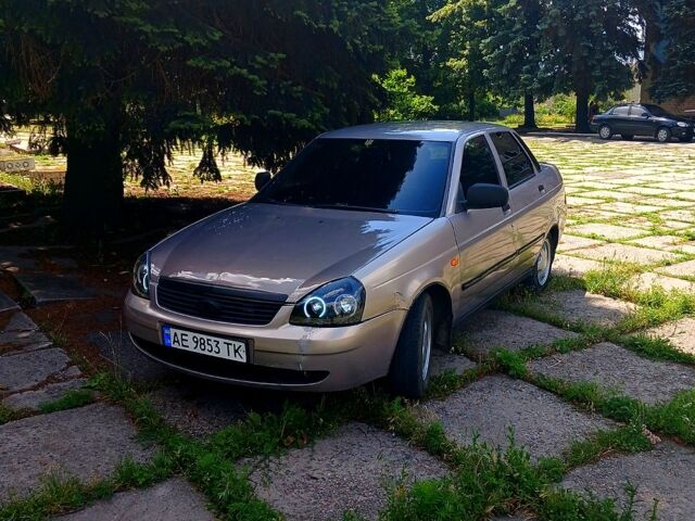 Серый ВАЗ Priora, объемом двигателя 1.6 л и пробегом 285 тыс. км за 2600 $, фото 1 на Automoto.ua