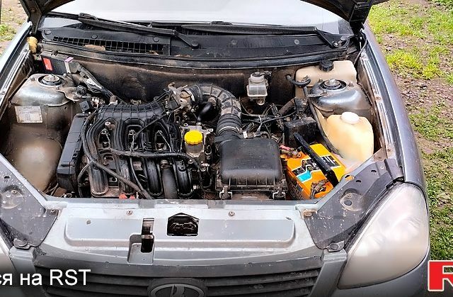Серый ВАЗ Priora, объемом двигателя 1.6 л и пробегом 337 тыс. км за 1850 $, фото 6 на Automoto.ua